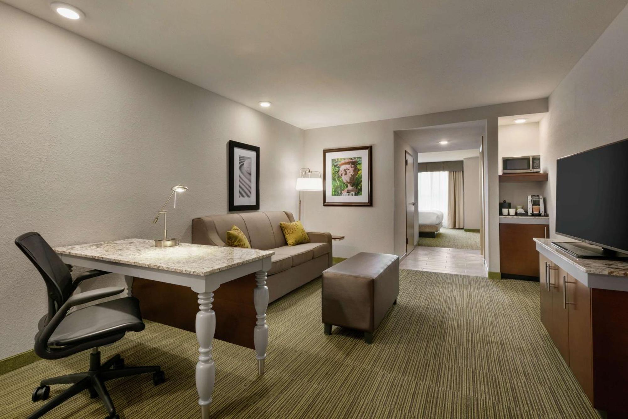 Hilton Garden Inn Statesville Exterior photo